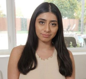 Violet Myers Net Worth